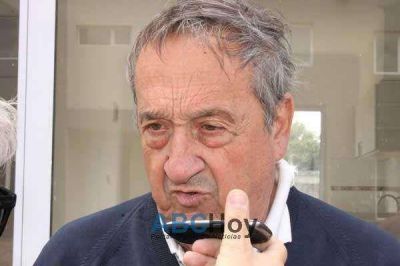 Lunghi tambi�n dijo que no hay plata, pero dej� una puerta abierta PARO