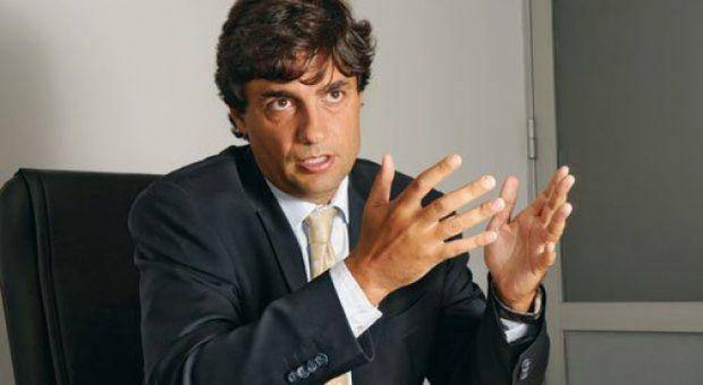 Lacunza le apunt� a An�bal: � Agita fantasmas y a los fantasmas le tienen miedo solo los chicos�