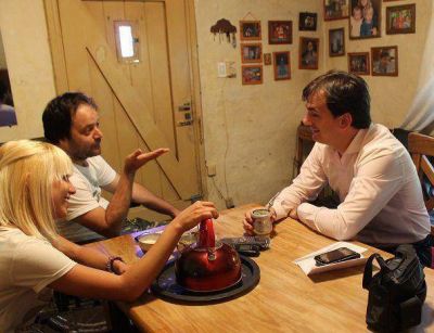 Galmarini entreg� un subsidio a v�ctima de inseguridad en San Isidro