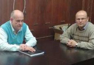 El Gobierno logr� reunir los fondos y deposit� los salarios de los trabajadores