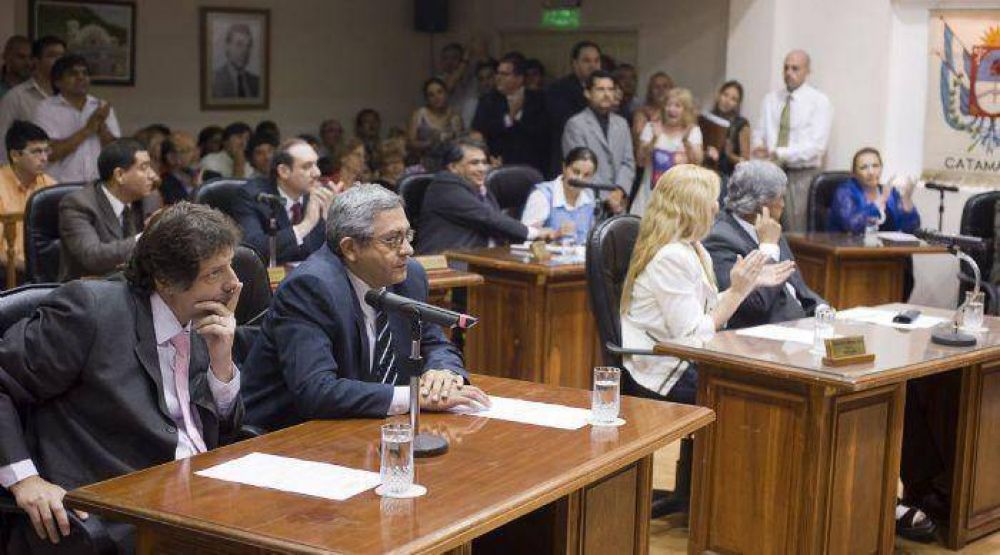 Concejales capitalinos no pagar�n Ganancias por los vi�ticos