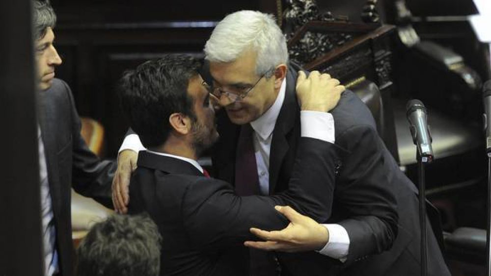 Denuncian a Cristina y a Dom�nguez por los nombramientos en la Auditor�a
