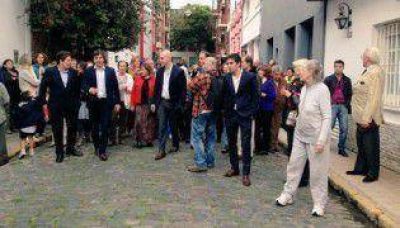 Larreta y Carrillo recorrieron el Pasaje Bollini en la Comuna 2