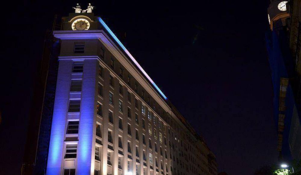 Restauran fachada del Consejo de la Magistratura porte�o