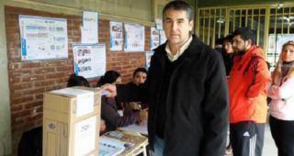 El FIT llama a votar en blanco en el ballotage