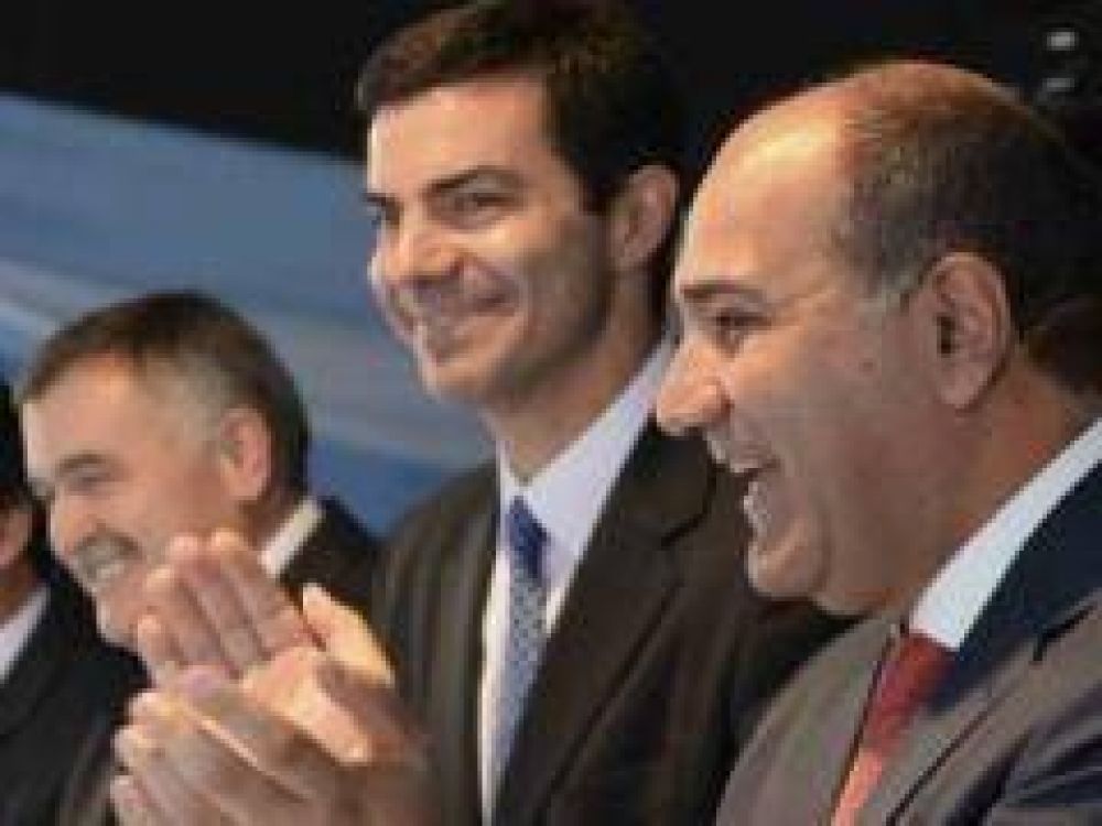 �Juntos vamos a trabajar por la regi�n�, dijo Manzur junto a Urtubey