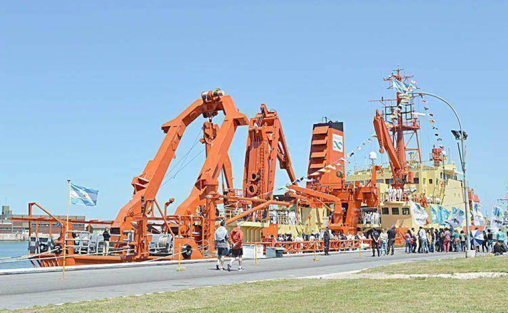 El Buque Oceanogr�fico Austral se sum� ayer a la flota de investigaci�n del Conicet