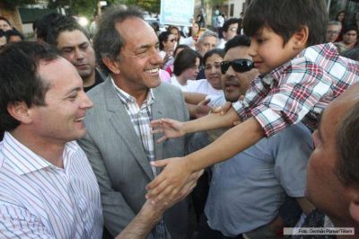 Scioli exhort� a los argentinos a que 