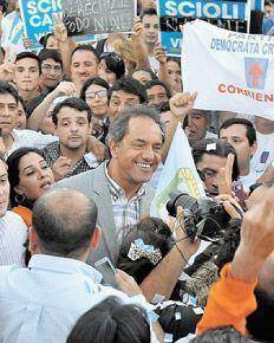 �Macri plantea ajuste y devaluaci�n�