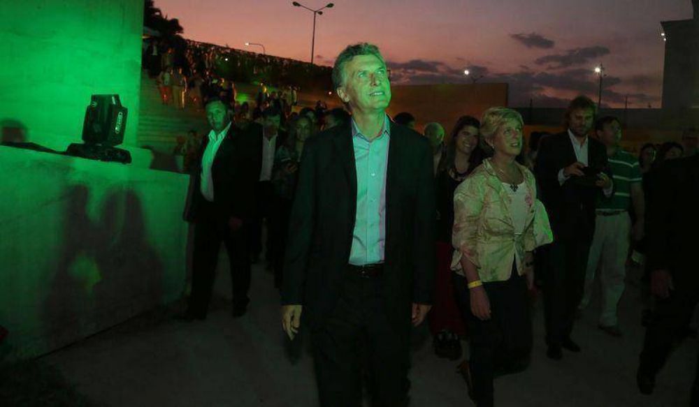 Abren Centro de Convenciones para 5 mil personas
