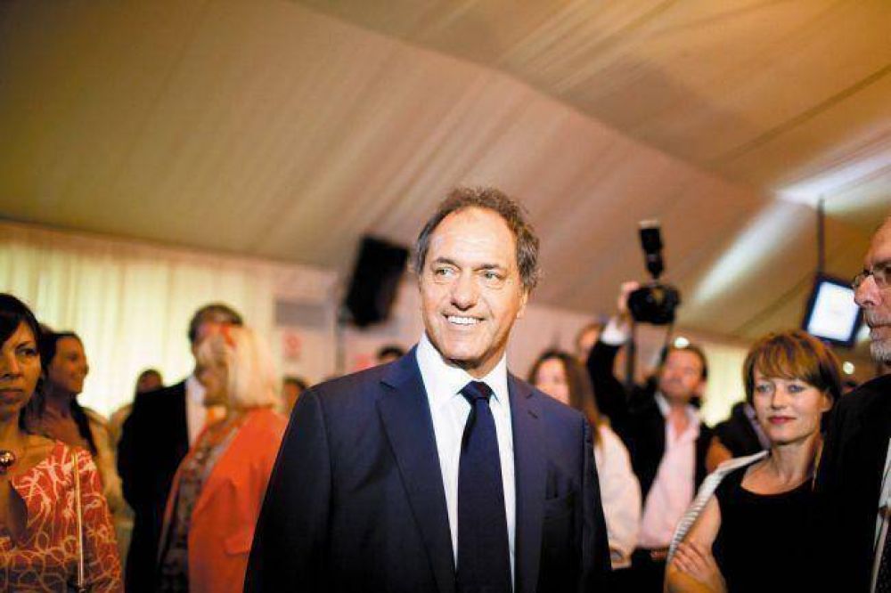Scioli sostuvo que en el balotaje se juega la 