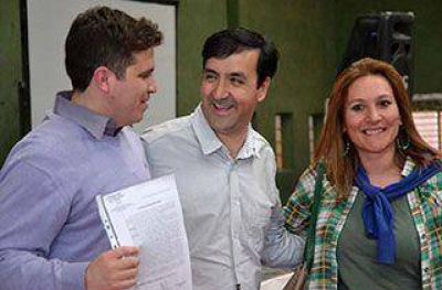 Entrega de terrenos a 166 familias