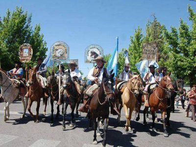 Los intendentes preparan asunciones bien austeras