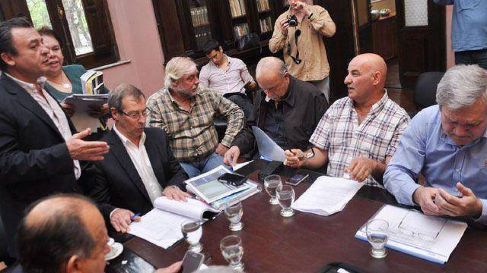 Diputados daran dictamen al Presupuesto 2016 que le deja Urribarri a Bordet