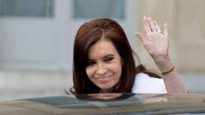 Cristina impulsa leyes para condicionar a su sucesor