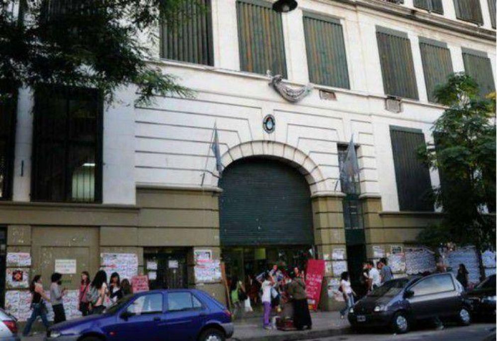 La Facultad de Filosof�a y Letras tambi�n llama a votar por Scioli
