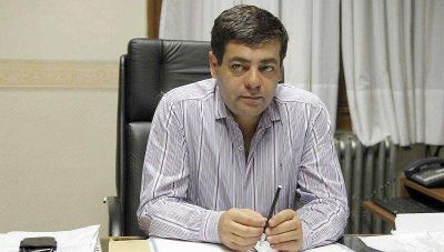 Gustavo Mart�nez se aleja tempranamente del Gobierno