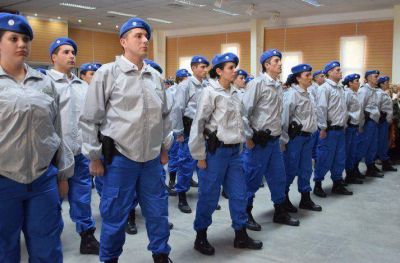 Ya son oficiales los �ltimos egresados de la Escuela de Polic�a Local