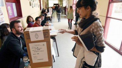 Ballotage: hay 155 mil votos que se disputan en Neuqu�n