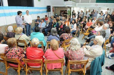 Bossio: �Con Scioli los jubilados tendr�n garantizado el 82% m�vil�