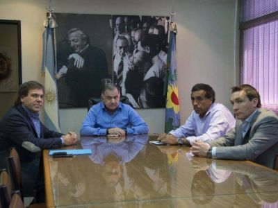 Pereyra analiz� el plan de obras p�blicas con P�rez