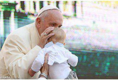 Que la convivialidad familiar crezca en el tiempo de gracia del Jubileo, el Papa en su catequesis