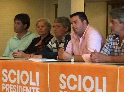 El plenario local del Frente para la Victoria apoy� a Scioli