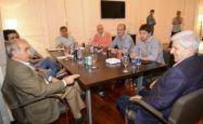 San Fernando: Como buenos vecinos, Andreotti y Salvador se reunieron en el municipio