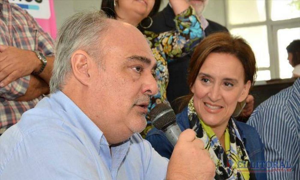 En campa�a, Michetti lleg� a Goya y particip� de un encuentro de Mujeres en el Club Hurac�n