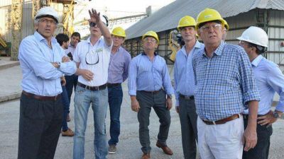 Bordet y Urribarri con agenda en el desarrollo portuario provincial