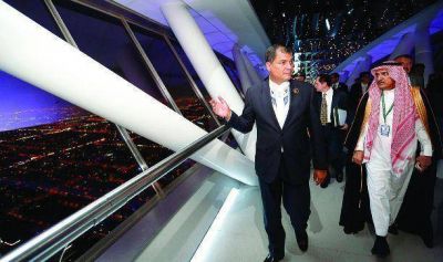 Correa propuso reducir la producci�n de crudo para subir su precio