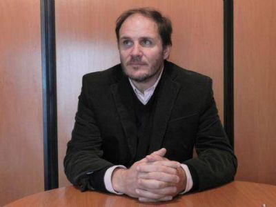 El diputado Santiago pide informes por una denuncia de �malversaci�n de fondos p�blicos�