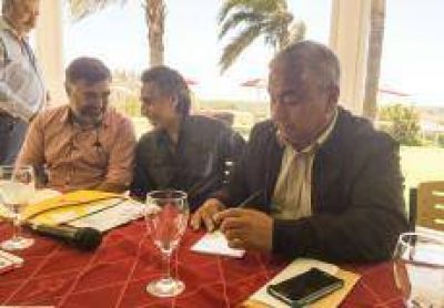 Salazar anticip� que ocupar� la mitad de los cargos pol�ticos que quedan vacantes