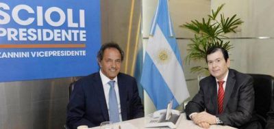 Scioli pidi� esfuerzo final a todos los santiague�os