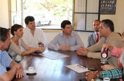 El Ministro de Asuntos Agrarios visitó la ciudad y remarcó su apoyo a Scioli