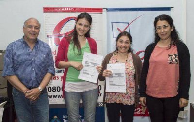 Fueron entregados subsidios en la Oficina de Empleo municipal