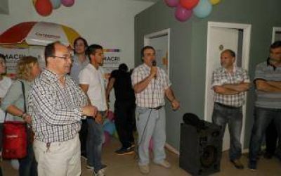 Cambiemos inaugur� el local 