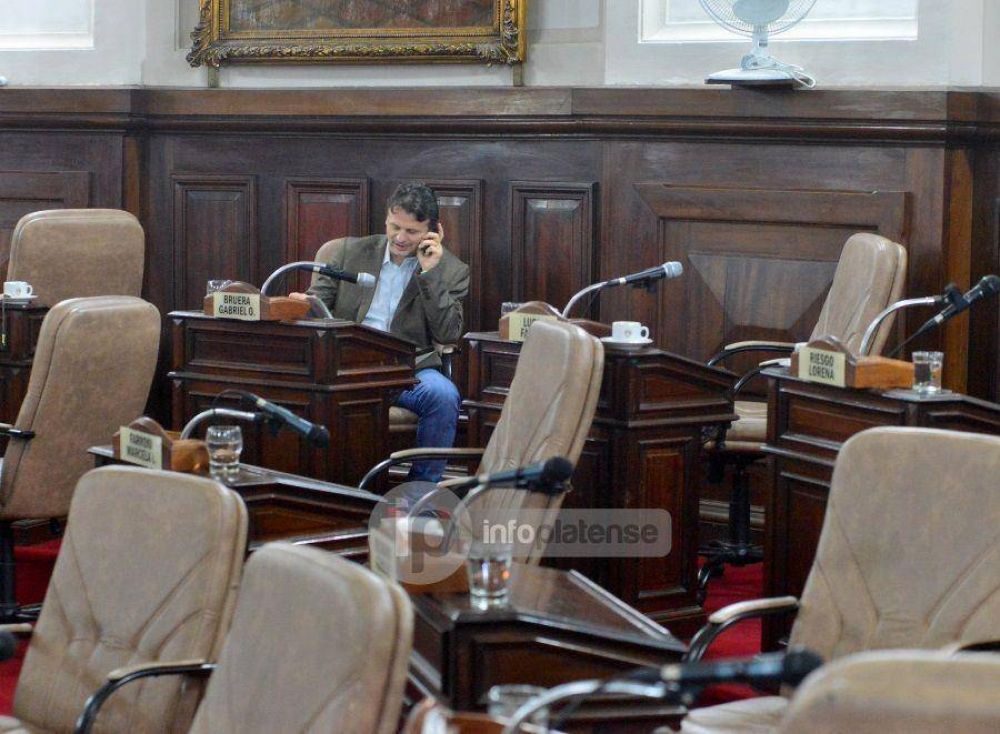 La oposici�n se puso firme y el bruerismo no pudo monopolizar el transporte 