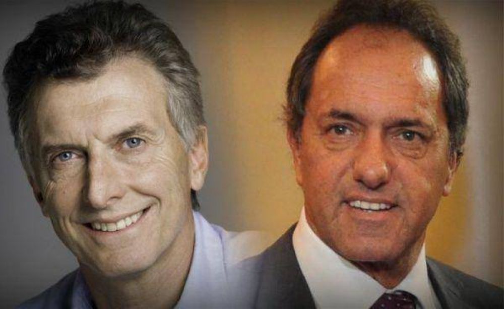 Aparece primera encuesta que da arriba a DOS