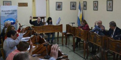 Incremento tarifario para los remises y prohibici�n de cabarets, whisker�as o clubes nocturnos