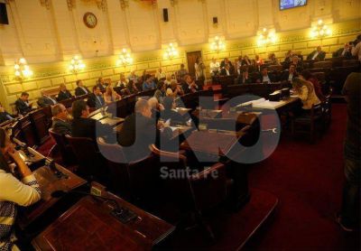 Se aprob� el endeudamiento y Miguel Lifschitz gana aire antes de asumir la gobernaci�n