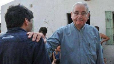 Monse�or Ch�vez se despide de Tucum�n y va rumbo a A�atuya