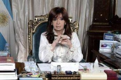 La Presidenta expres� la solidaridad argentina con el pueblo y el gobierno de Francia