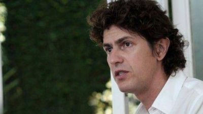 Lousteau, inc�modo