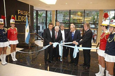 El Paseo Aldrey inaugur� sus locales comerciales