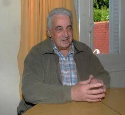 Hugo Escribano: �votar a Macri ser�a como levantar un rebenque y pegarle a mi vieja�