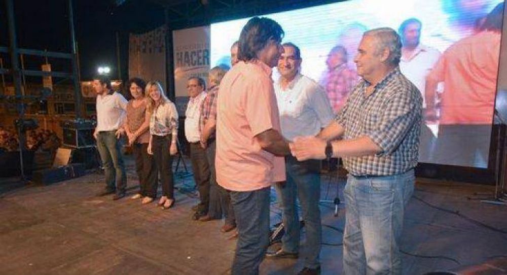 R�os ratific� plus navide�o y aguinaldo para los Neike