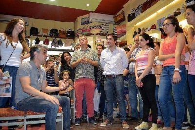 Leo Nardini y representantes de la cultura apoyaron a Daniel Scioli