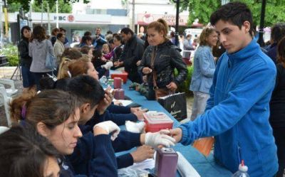 En el D�a Mundial de la Diabetes, se hicieron controles de glucemia en Pilar