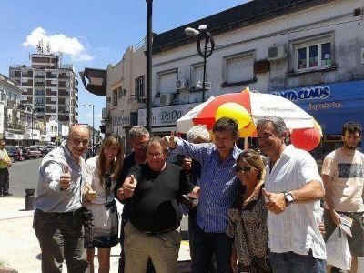 Posse y concejales de Cambiemos recorrieron el centro de San Isidro